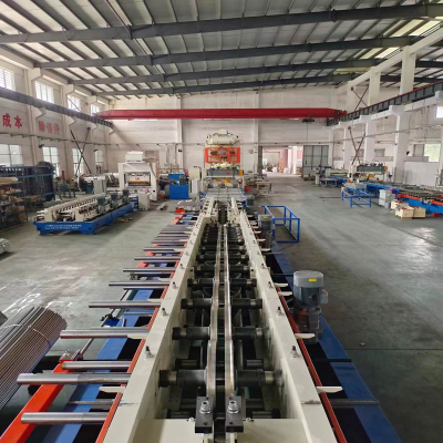 400 मिमी रोल बनाने वाला होस्ट