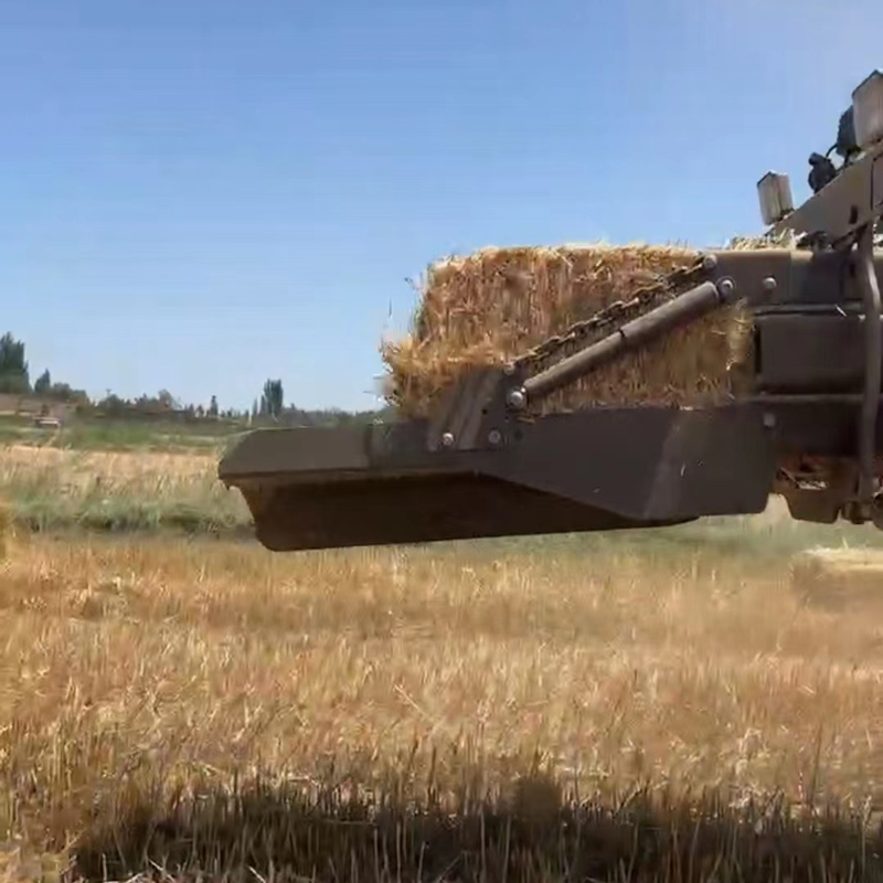 स्क्वायर स्ट्रॉ बेलर