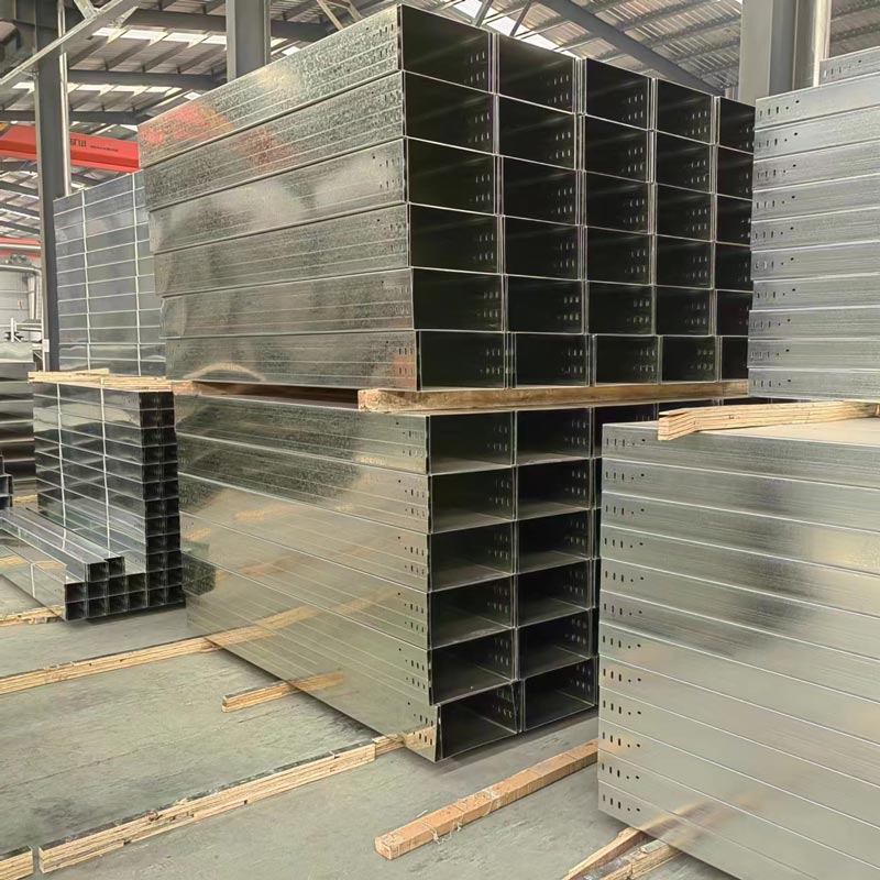 آلة تشكيل المعادن الصغيرة