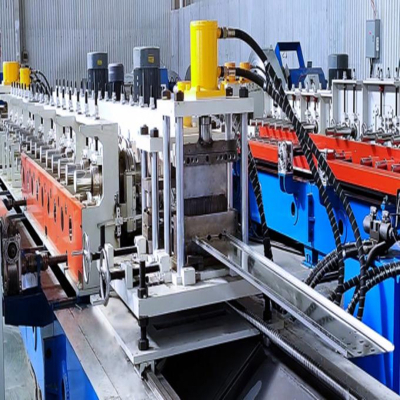 Bandeja de cabos tipo escada, cinta cruzada e braço cruzado, equipamento dois em um