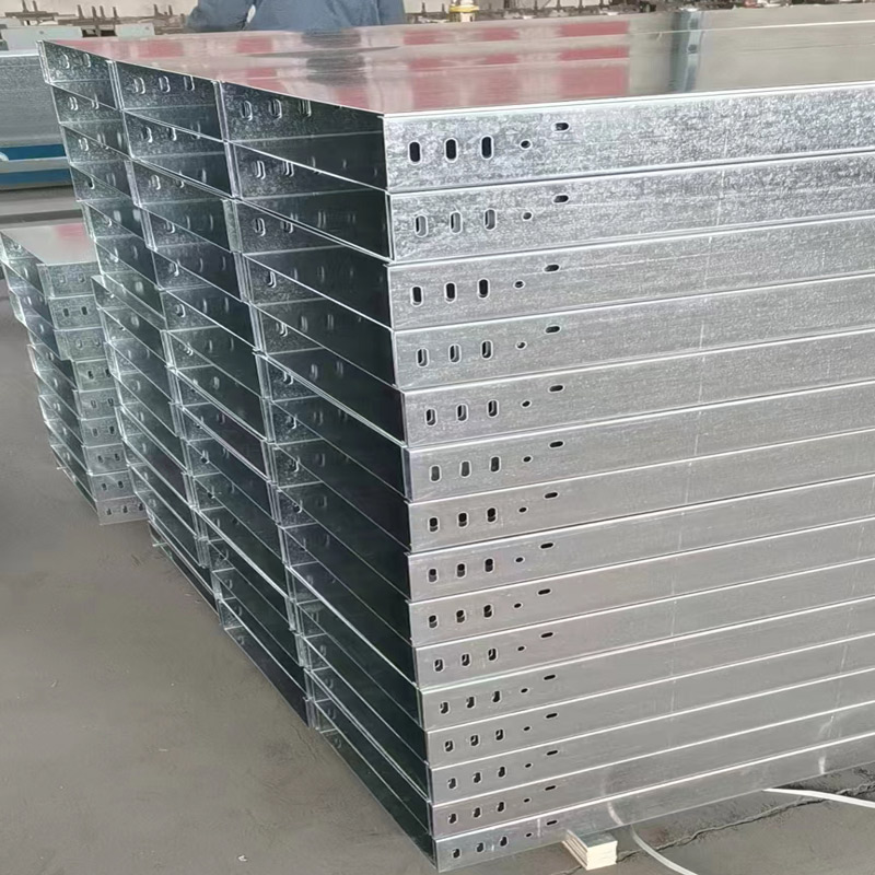 آلة تشكيل علبة الكابلات ذات القاع الصلب