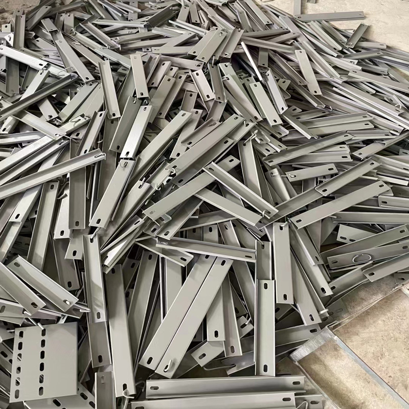 Linha de produção de bandeja de escada de cabos