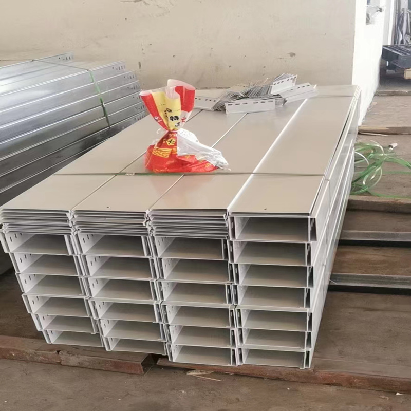 آلة تشكيل علبة الكابلات ذات القاع الصلب