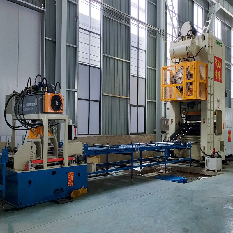 Medium-sized perforated cable tray production line