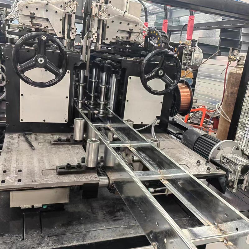 علبة كابل السلم آلة لحام أوتوماتيكية بالكامل