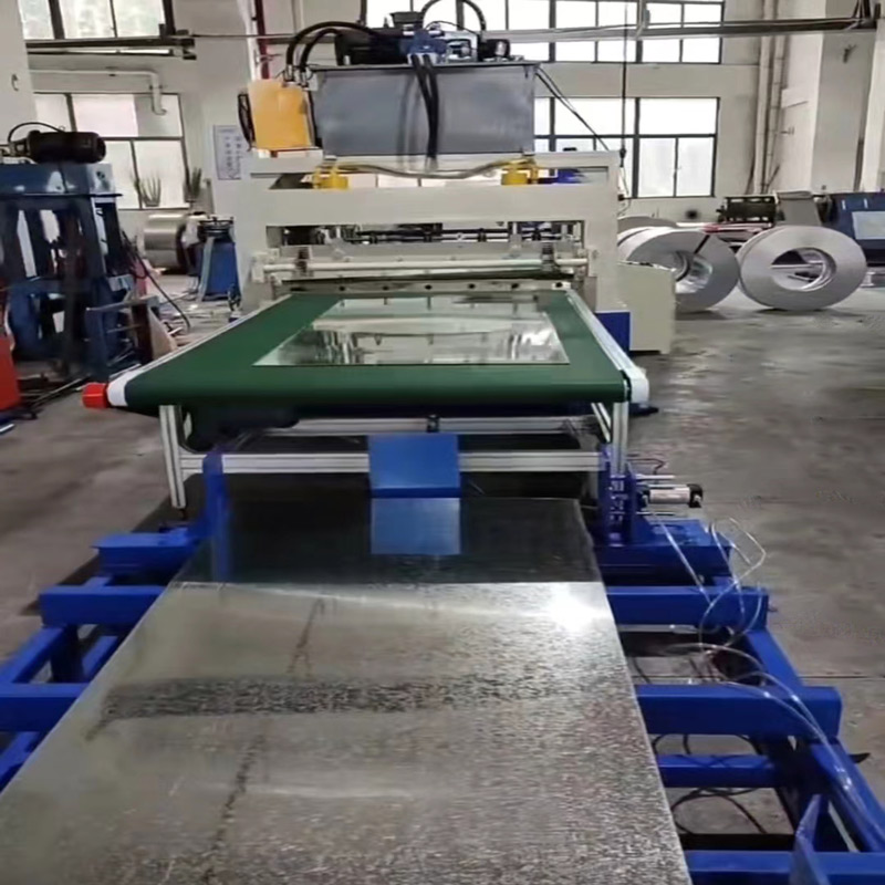 آلة قطع لفائف الصفائح المعدنية