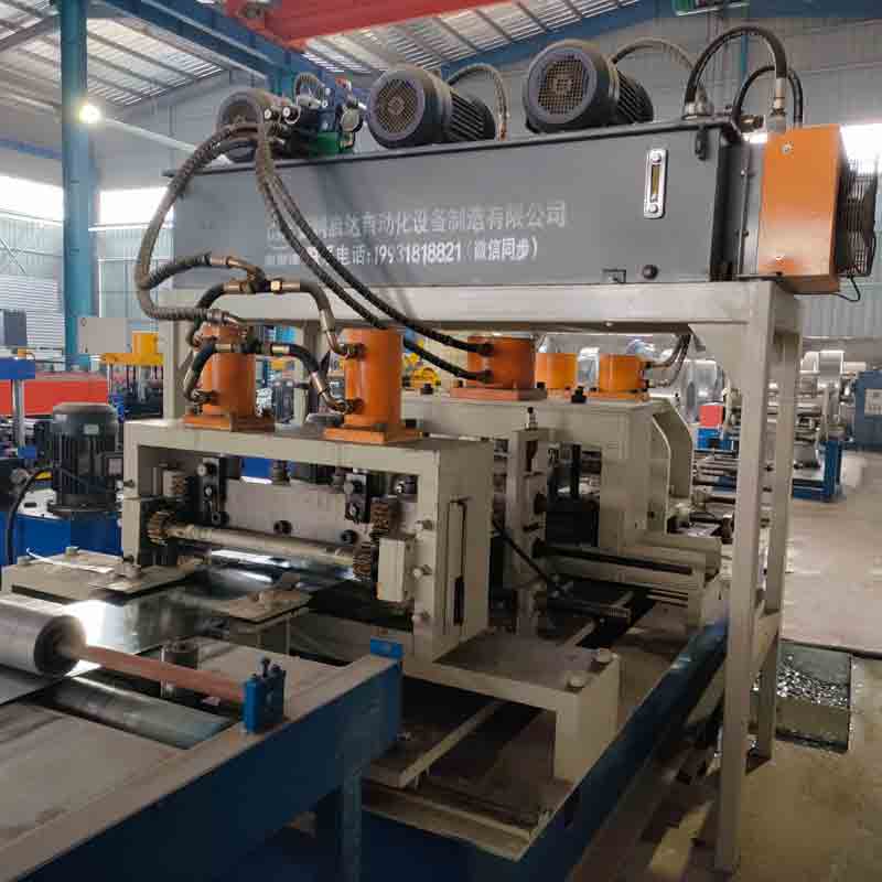 الضبط التلقائي لمعدات تصنيع قنوات الكابلات