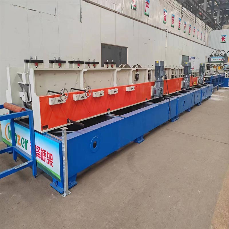 Máquina formadora de rolo para bandeja de cabos